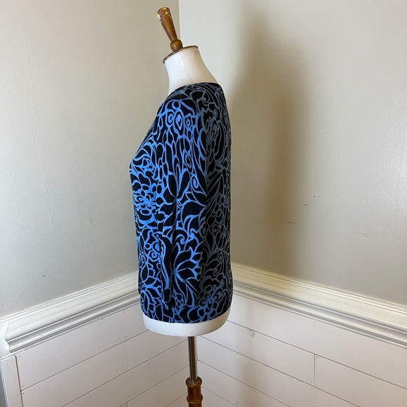 Talbots Blue Floral Print Cardigan M FREE SHIP - Picture 4 of 5